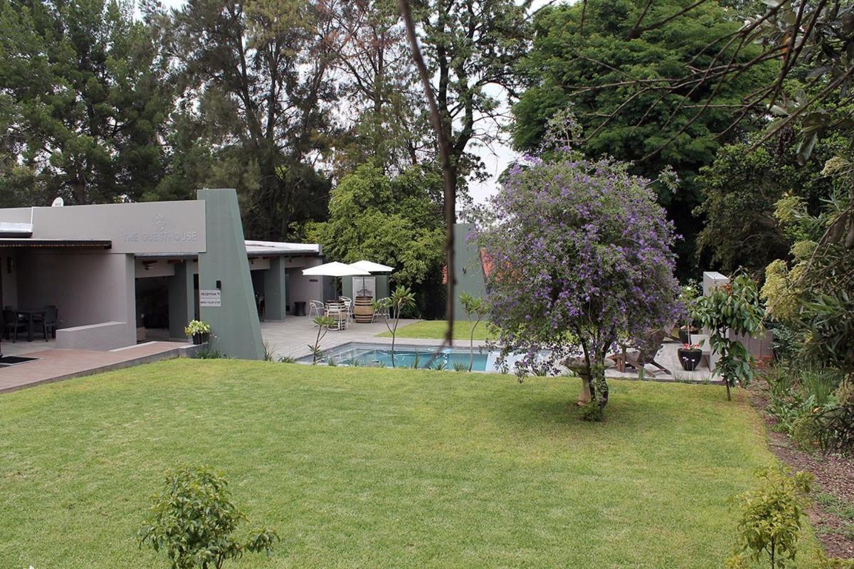 The Guesthouse 6 On Vrede Johannesburg Exteriör bild
