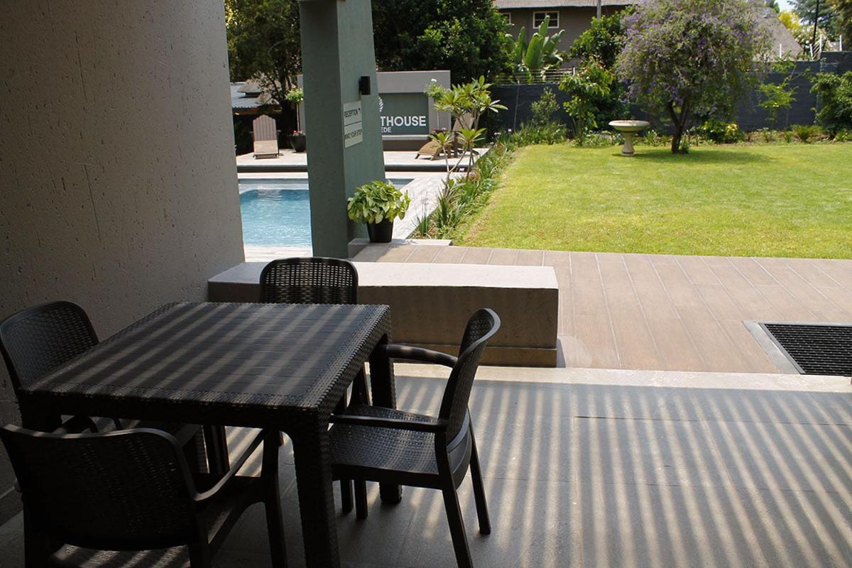 The Guesthouse 6 On Vrede Johannesburg Exteriör bild