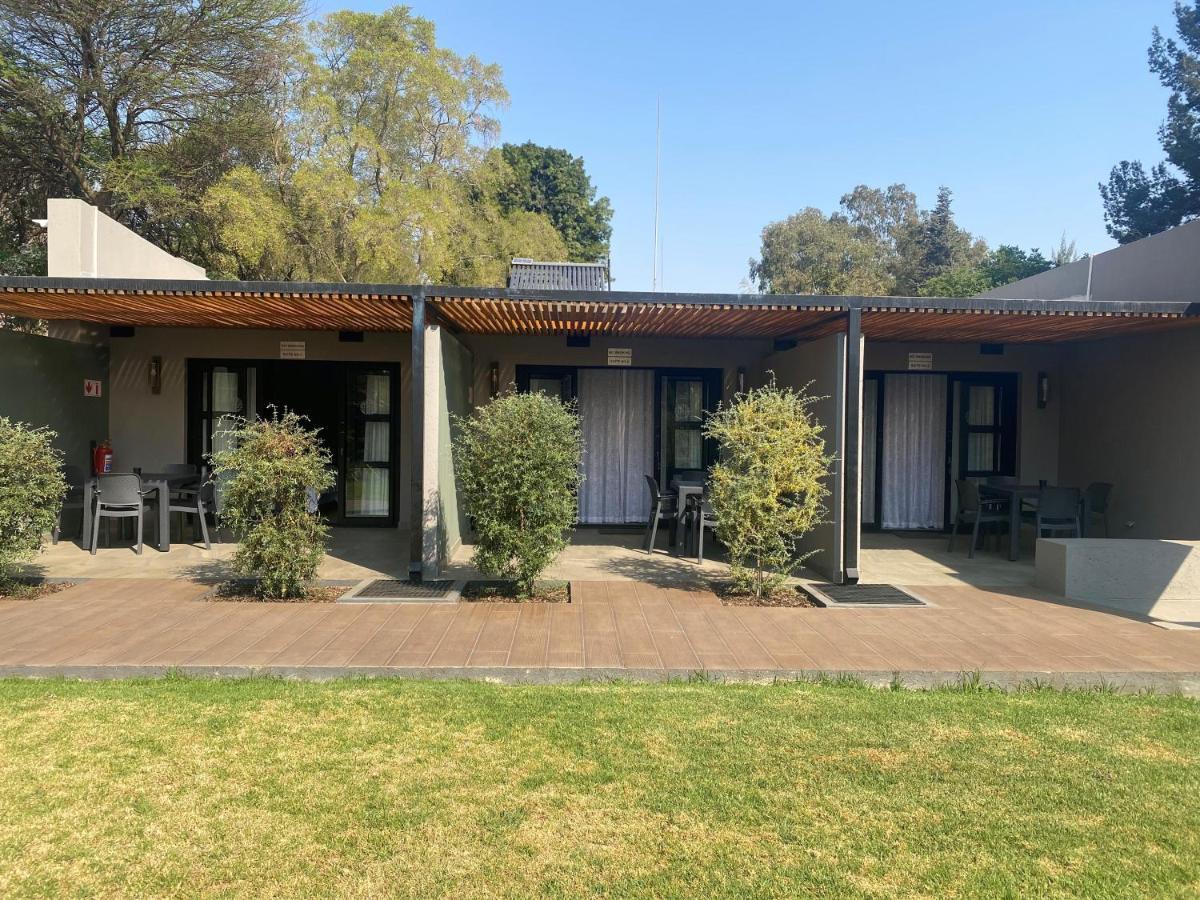 The Guesthouse 6 On Vrede Johannesburg Exteriör bild