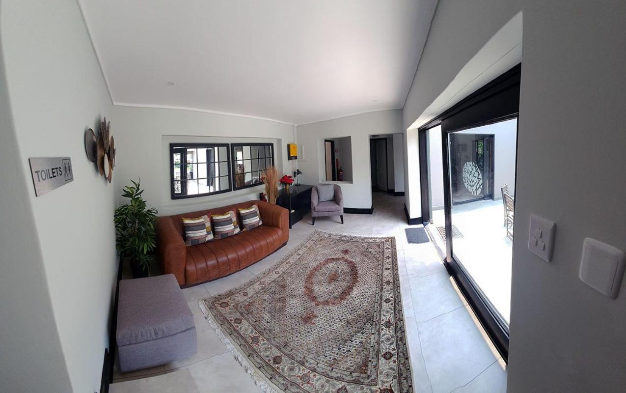 The Guesthouse 6 On Vrede Johannesburg Exteriör bild