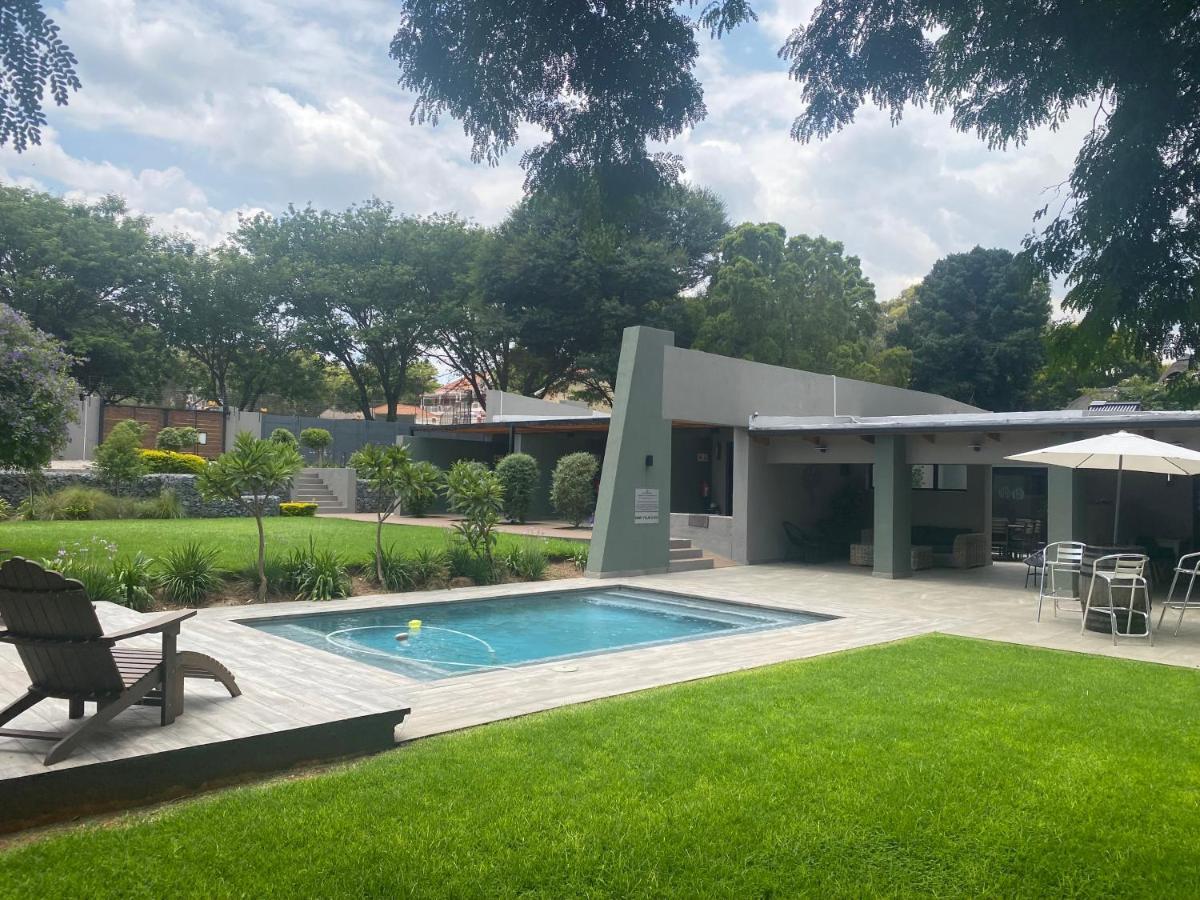 The Guesthouse 6 On Vrede Johannesburg Exteriör bild