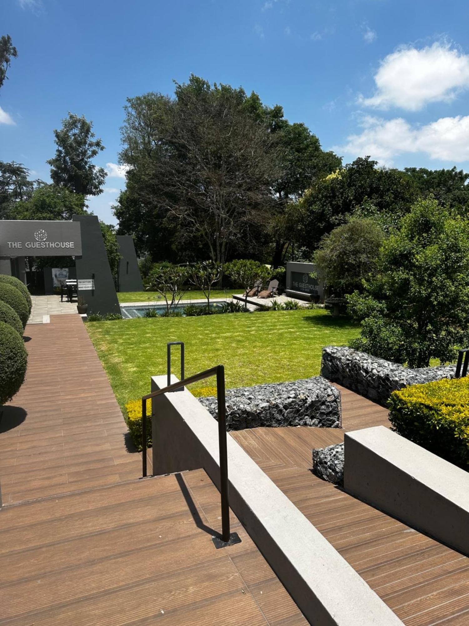 The Guesthouse 6 On Vrede Johannesburg Exteriör bild